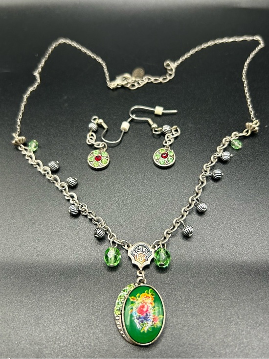 Jewelry - Silver-Tone Green Floral Pendant Necklace & Earring Swarovski Crystals - Orna
